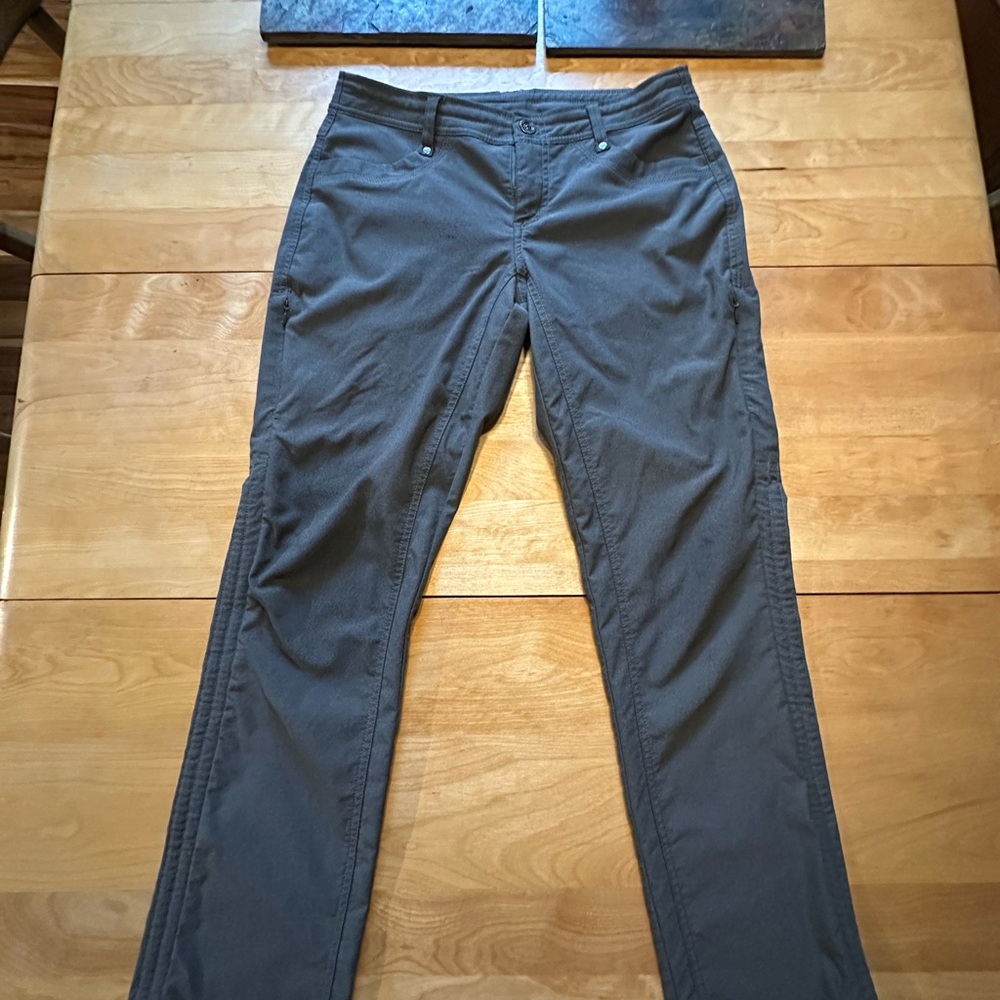 Women's charcoal Kuhl straight leg pants